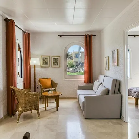 Holiday home Art- Revilla Tacke H *